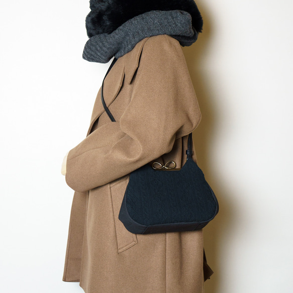 【受注制作】黒猫・アズネコがま口ショルダーバッグ 16枚目の画像