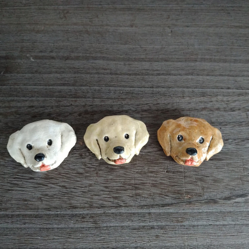 ヨーロッパで見つけた　アンティーク　子犬　ブローチ　シルバー　ラブラドール 陶器のゴールデンレトリバー＆ラブラドールブローチ ブローチ