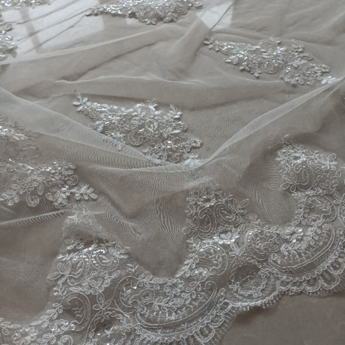 ロングベール 繊細レース ハンドビーディング キラキラスパンコール  