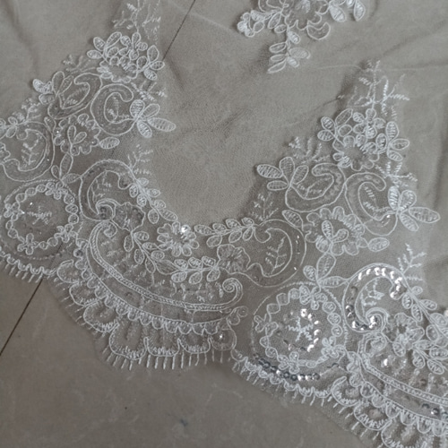 ロングベール 繊細レース ハンドビーディング キラキラスパンコール  