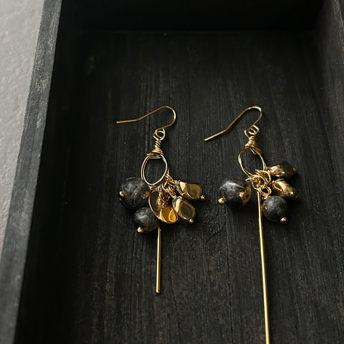 錫杖ピアス＊黒＊ゴールド＊和紙＊イヤリング ピアス（フープ） mnt