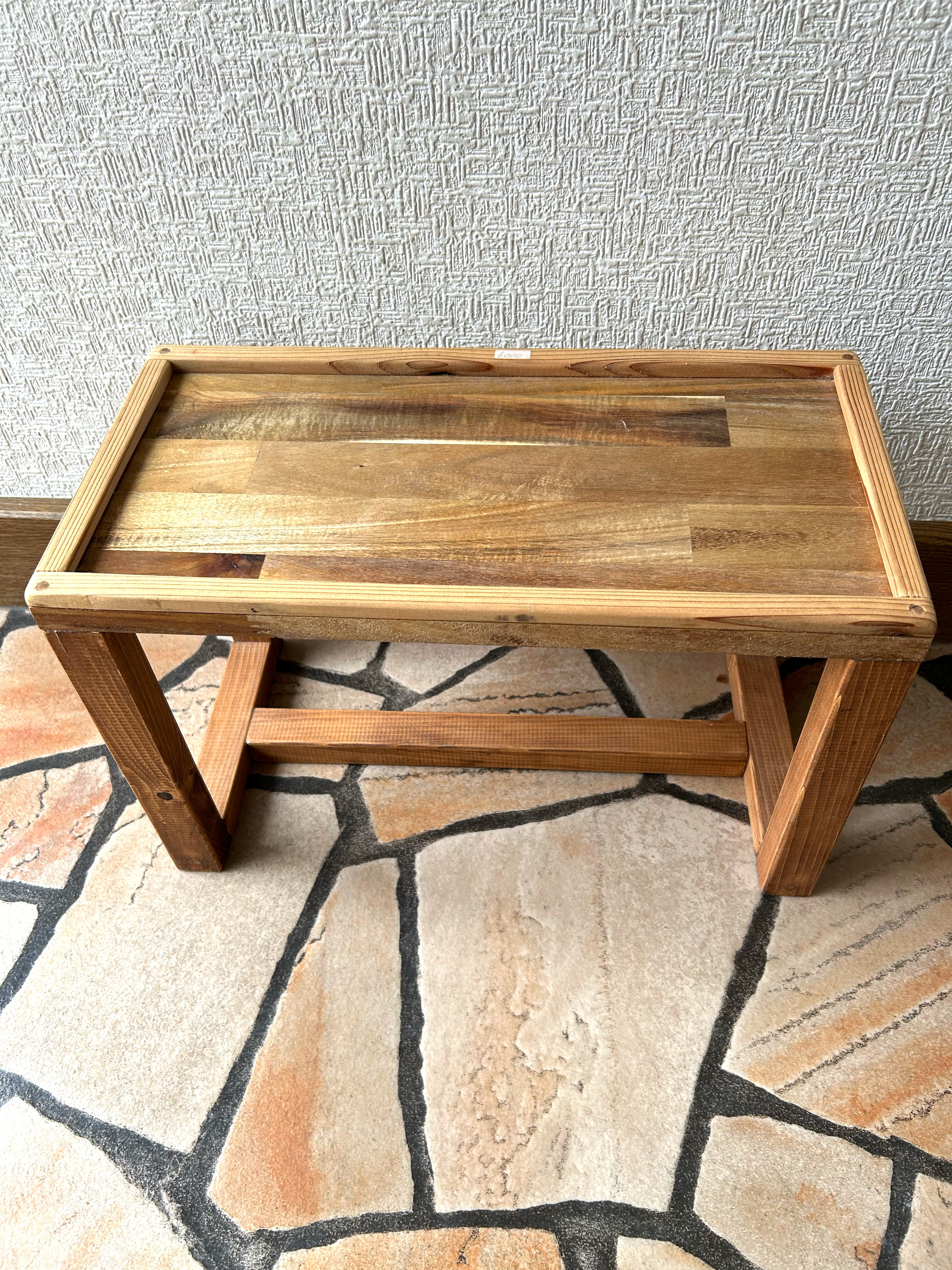 吐き戻し予防に！愛犬用フードテーブル