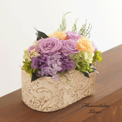 アレンジメント】紫のバラとカーネーションのアレンジメント（オレンジ