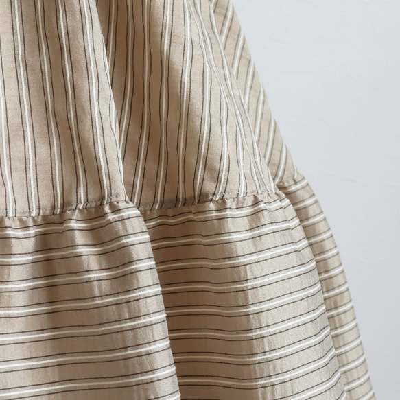 【フリーサイズ◎】オーガンジーボーダー織り切り替えスカート【ミディ丈】【ベージュ×ホワイト】 6枚目の画像