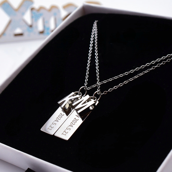 Xmas*】ペアネックレス＊ イニシャル付きプレート ネックレスチェーン