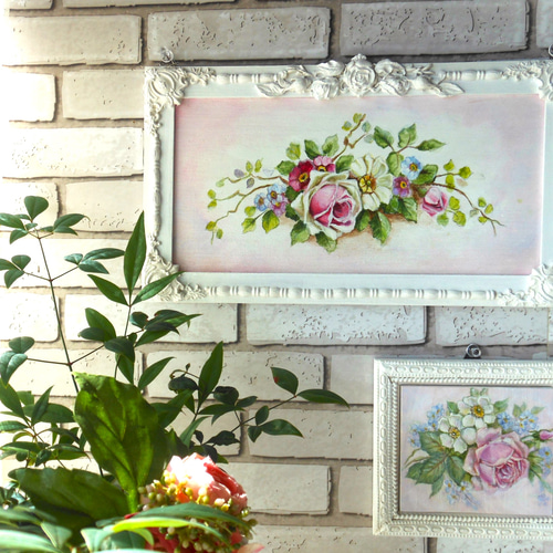 薔薇のレリーフフレーム付きハンドペイント 薔薇と野ばらのアート