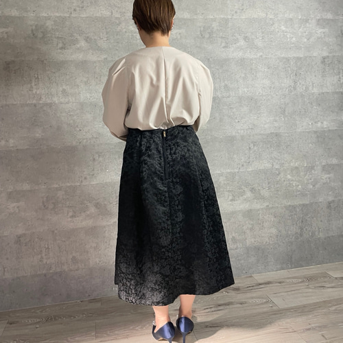 COMME DES GARÇONS フレアスカート 黒　花刺繍 360℃華やか刺繍♡スタイルアップ叶う 花柄フレアスカート 黒【FREE