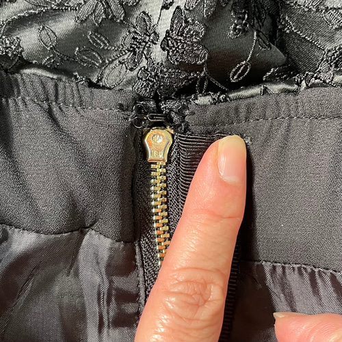 2024年AW♡紫陽花柄フレアスカート 黒　42サイズ 014b380a38784d1217d133457476f3