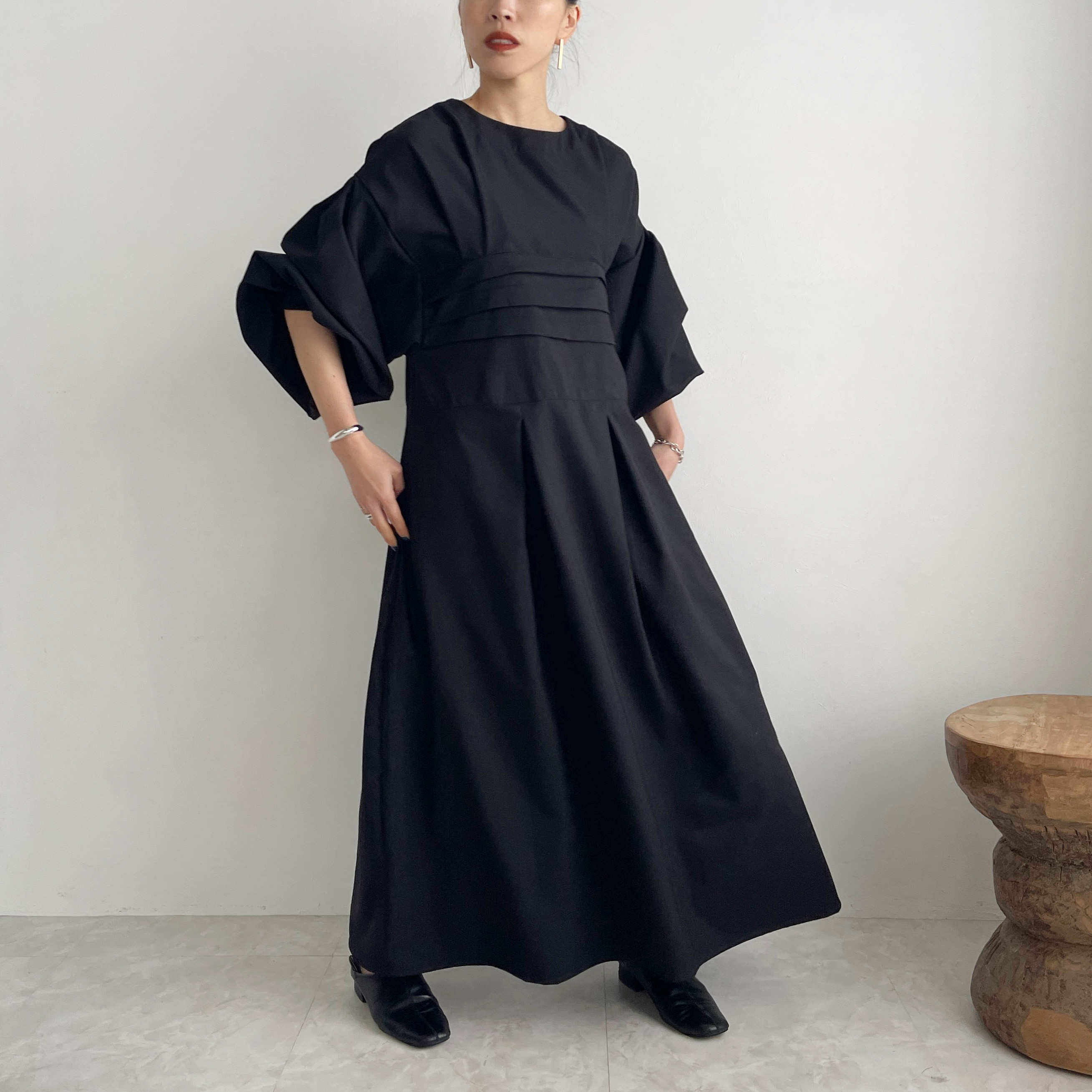 オケージョンパフスリーブドレス(black)