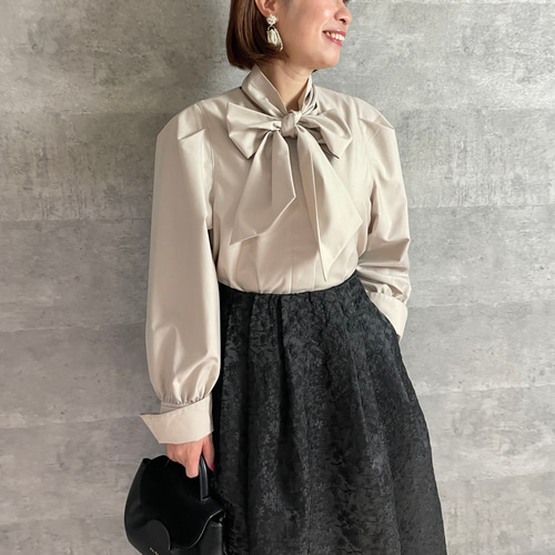 A.P.C. アーペーセー　marla スカート　ブラック系　花柄 A.P.C. | FEMMEの商品一覧 | A.P.C. | アーペーセー日本公式