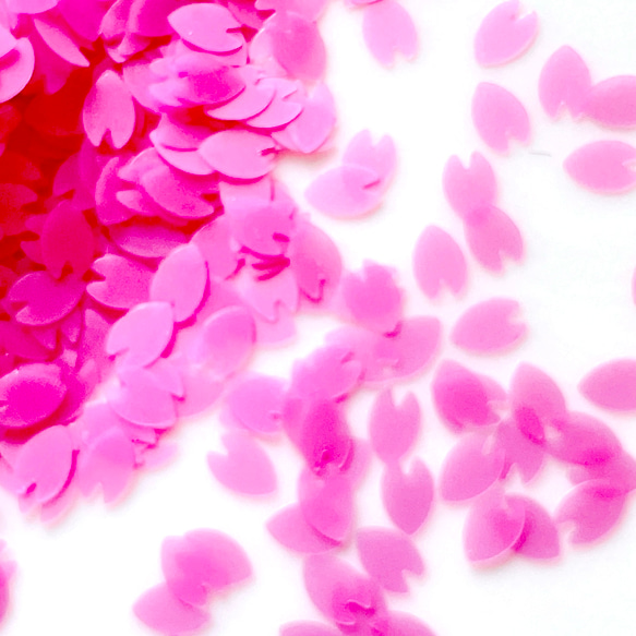 桜の花びらホログラム3色ミックス2g、300円 4枚目の画像