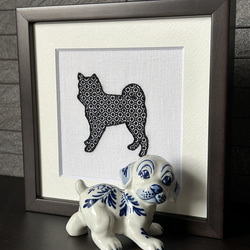 犬のシルエット刺繍（ネーム入り）【受注製作】 1枚目の画像