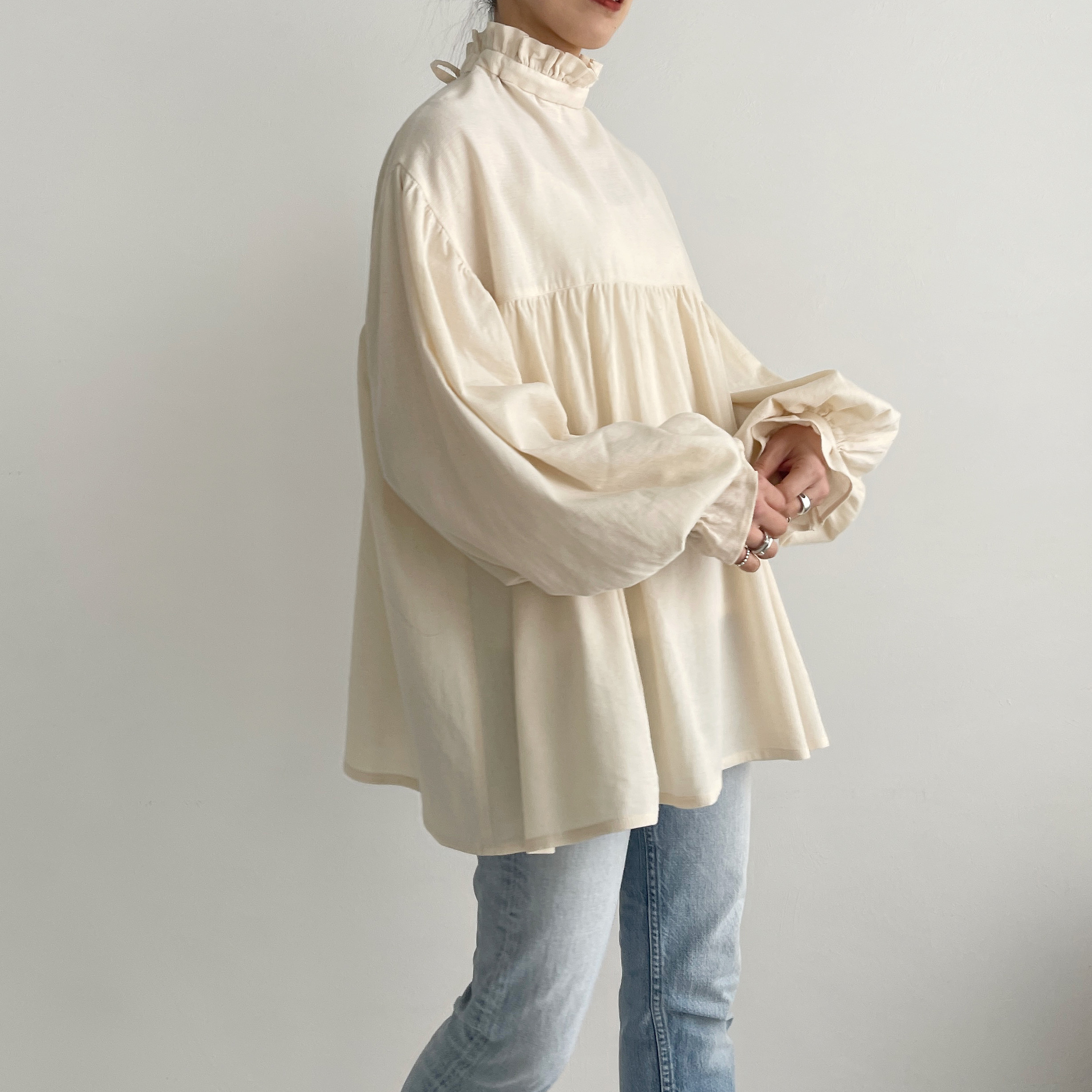 フリルネックリボンブラウス(vanilla)