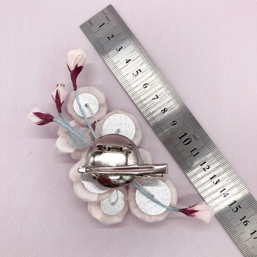 いすゞ　フォワード07 室内アクセサリー　和柄　雅の桜　中古品 いすゞ フォワード07 室内アクセサリー 和柄 雅の桜 中古品 ISUZU 07