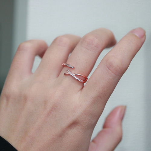 MR25】【ピンクゴールド】☆大人可愛い クロスダイヤ＆フォークリング