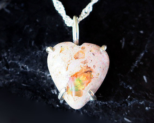 刻印 虹の輝き カンテラオパール シルバー ペンダント 刻印 虹の輝き