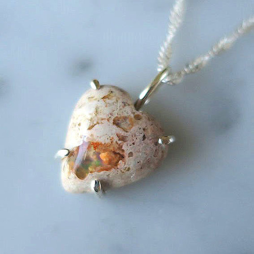 刻印 虹の輝き カンテラオパール シルバー ペンダント 刻印 虹の輝き カンテラオパール シルバー ペンダント 刻印 虹の輝き