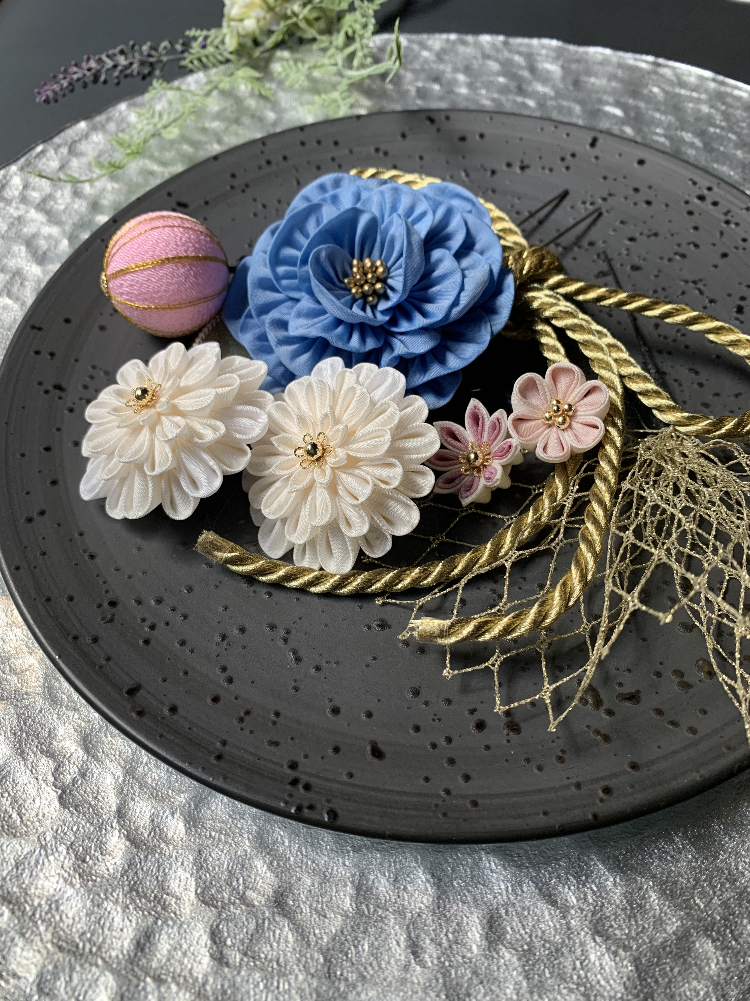 つまみ細工髪飾り　正絹　振袖　袴　成人式　卒業式　和装　彩り2025