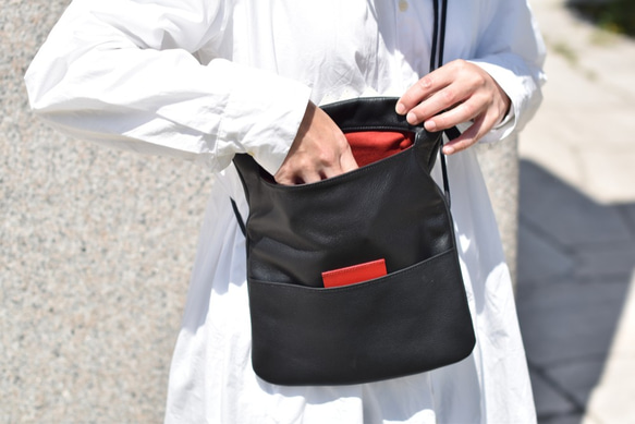 恐竜ガオガオサコッシュ 