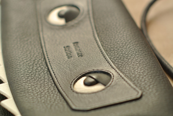 恐竜ガオガオサコッシュ 