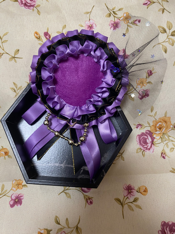 キュートハート ロゼット 缶バッジ 紫 5枚目の画像