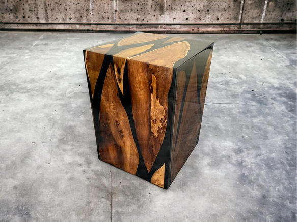 ウッド ＆ レジン　スツール　イス　小椅子　家具　サイドテーブル　コーヒーテーブル　チークウッド　木製　ナチュラル 