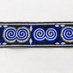 タイ チェンマイ　刺繍リボンテープ　【112】　幅3.2ｃｍ　1ｍ 2枚目の画像