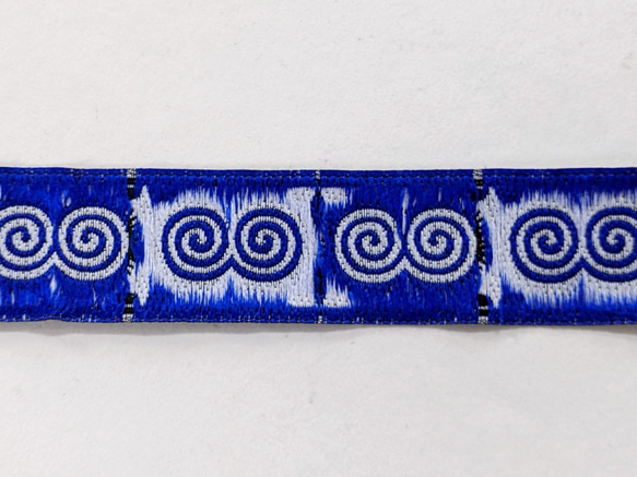 タイ チェンマイ　刺繍リボンテープ　【112】　幅3.2ｃｍ　1ｍ 3枚目の画像