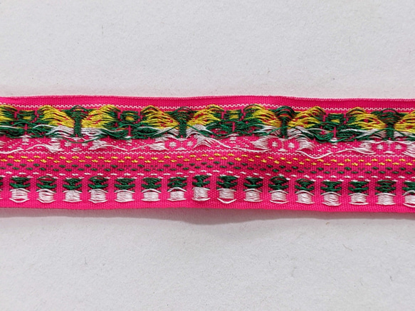 タイ チェンマイ　刺繍リボンテープ　【114】　幅3.2ｃｍ　1ｍ 2枚目の画像