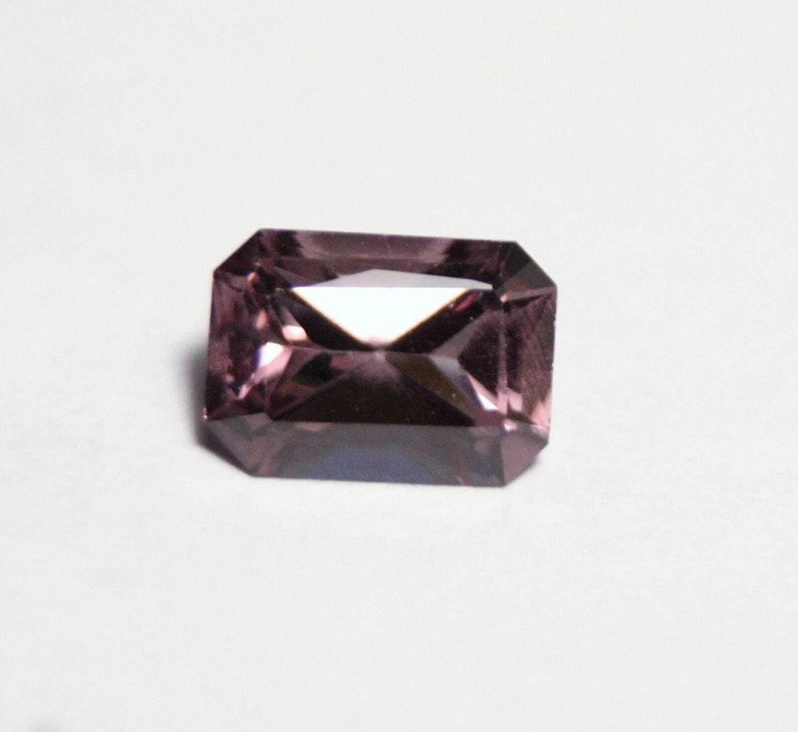 希少石 Tanzanian Color Change Garnet ルース
