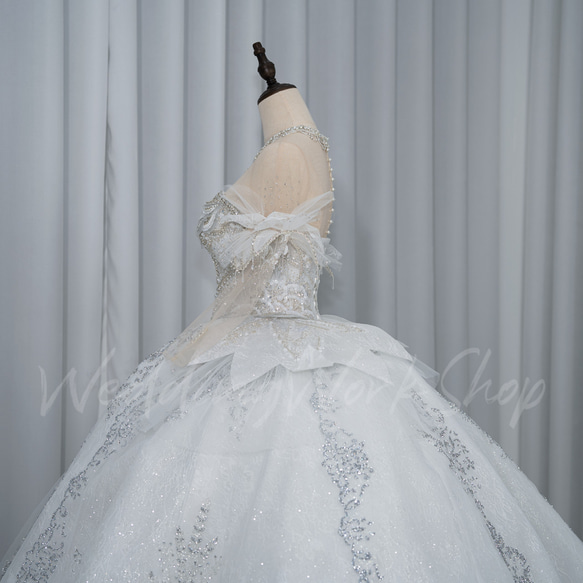 大好きな高級オーダーメイド  ウエディング手縫いスパンコール.パール 華やかな引き裾　プリンセスライン 結婚式G 079 9枚目の画像