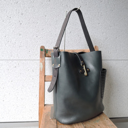 ≪web限定≫【ORZO】ヌメ革 ワンショルダートート BAG (M) A4対応 ネイビー OR-901M 6枚目の画像