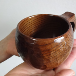 　神代ケヤキの一木彫りコーヒーカップ　 2枚目の画像