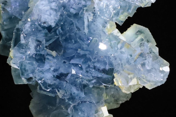 幾何学的キュービッククラスターツリー  天然 フローライト 23g 天然石 結晶 鉱物 標本｜中国 9枚目の画像