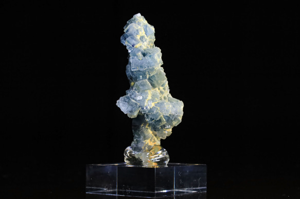 幾何学的キュービッククラスターツリー  天然 フローライト 23g 天然石 結晶 鉱物 標本｜中国 7枚目の画像