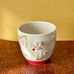 猫絵肉球マグ(白猫)  『猫のマグカップ』 4枚目の画像