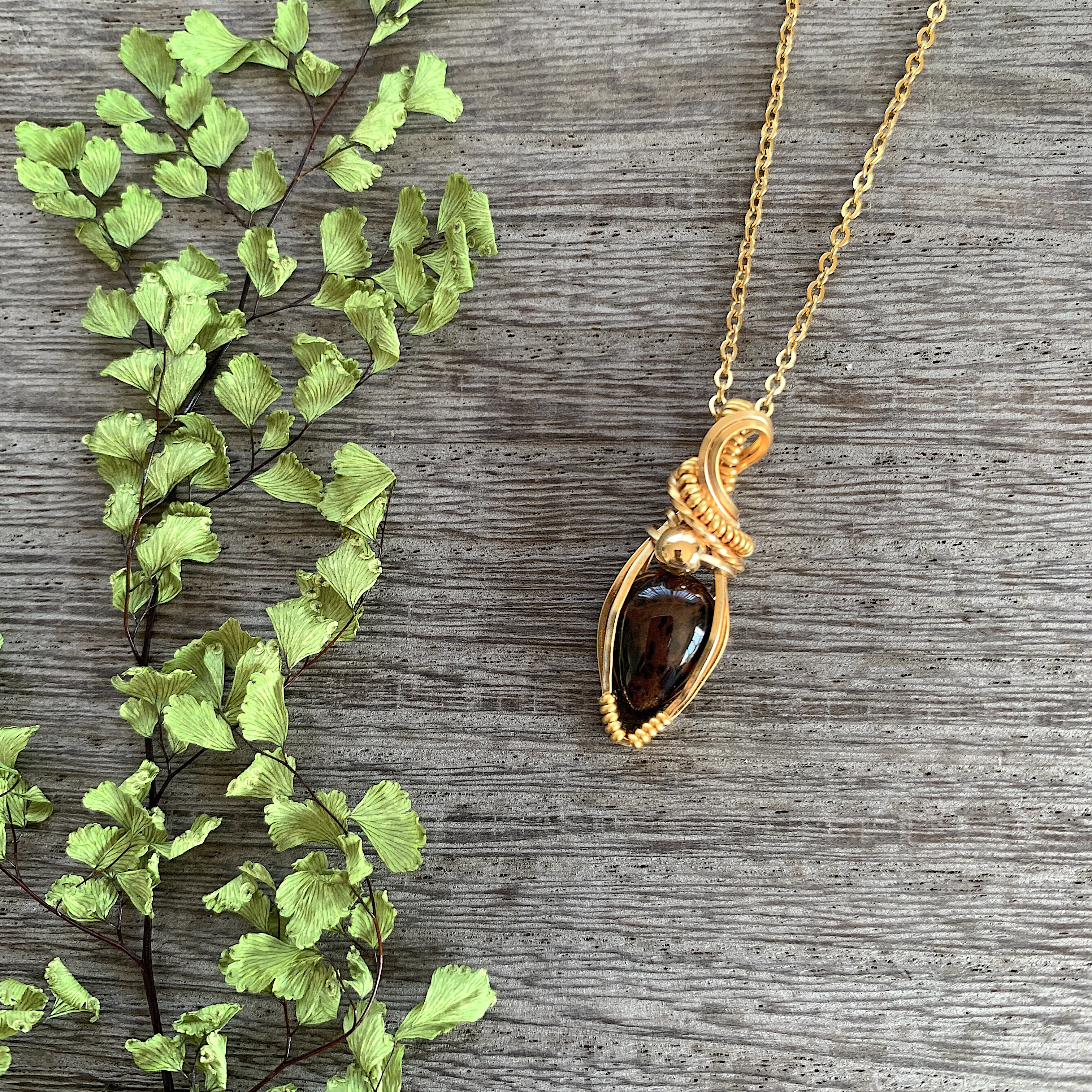 マホガニーオブシディアン ペンダントトップ ワイヤーラップ 溶岩 ゴールドカラー 贈り物に♪ご褒美に♪天然石ジュエリー