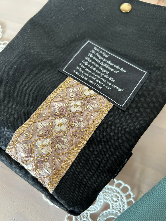 【帆布ブラック】インド刺繍スマホポシェット★ショルダーバッグ 2枚目の画像