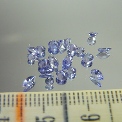 20614-20【タンザニア産】　天然タンザナイト　ルース詰合せ　　１．３ｃｔ 5枚目の画像