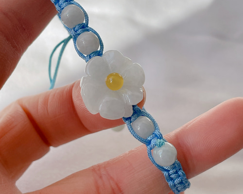 新入荷】本翡翠保証！天然翡翠ブレスレット 手作り 花のブレスレット
