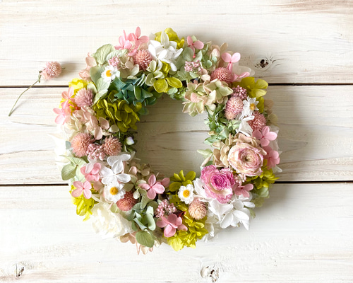 ラナンキュラスのかわいいリース リース Rosa Cherry 通販