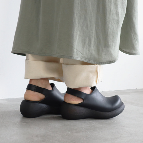 hrw■2色 5cm厚底 バックストラップ サボシューズ 楽天市場】サボ（タイプ（ストラップ）バックストラップ
