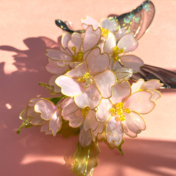 蝶と桜のクリップ付きコサージュ 2枚目の画像