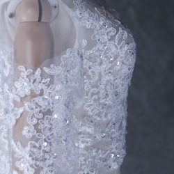 送料無料！フェミニンなフレームレースの袖トップス キラキラ光る刺繍 ロングスリーブ  くるみボタン  花嫁 8枚目の画像