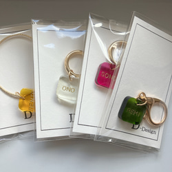 【名入れ/言葉入れ無料】クリアカラー　スクエアキーホルダー/チャーム/推し活/席札/名入れキーホルダー 5枚目の画像