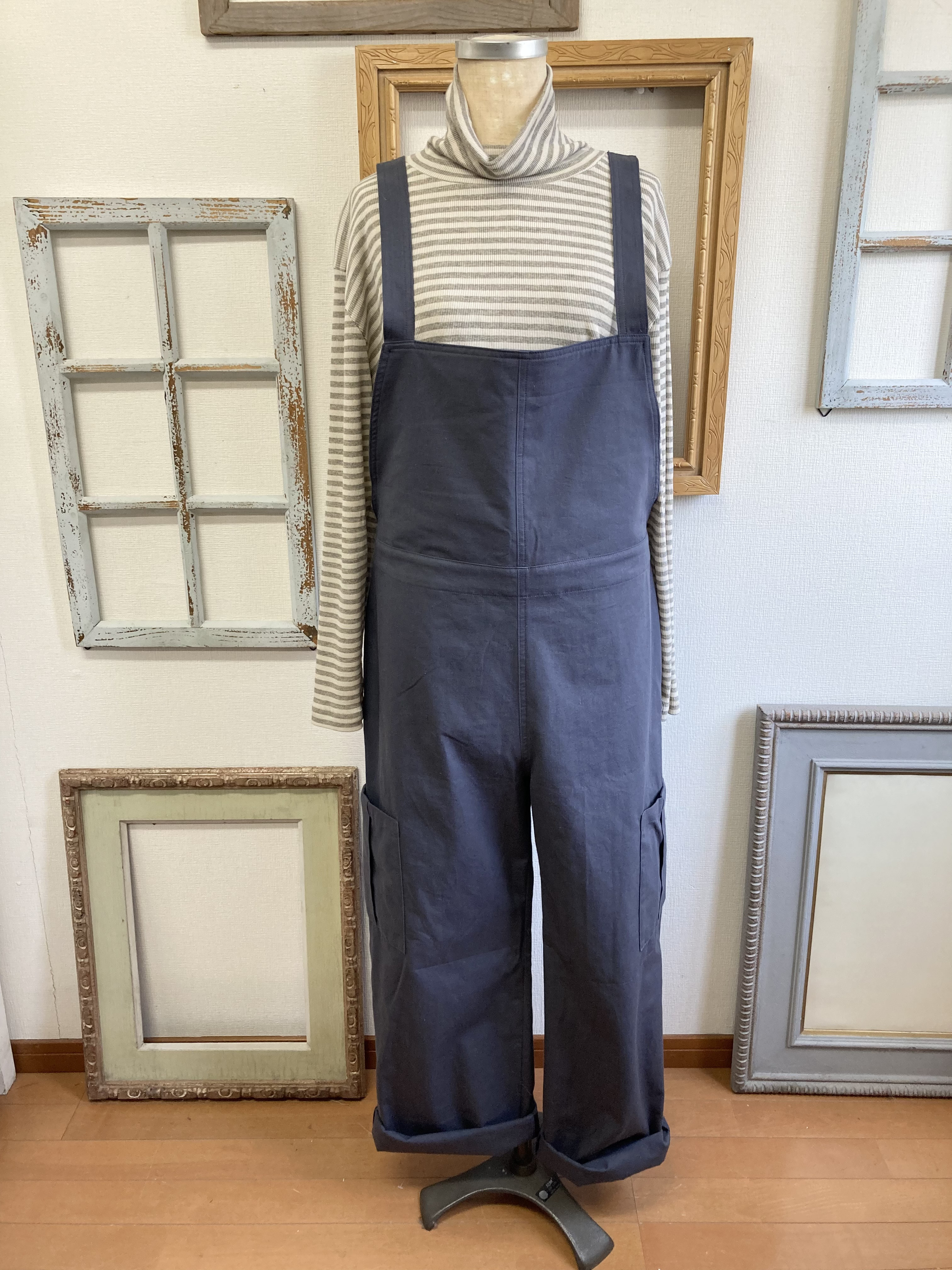 セール価格楽ちんサロペット❤カーゴポケット付サロペットパンツ グレーブルー（サイズフリー L〜LL）