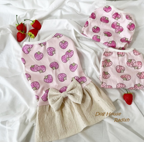 【NEW】  いちごの初恋 ワンピース  ピンク生地  犬服 ドッグウェア いちご 苺 1枚目の画像