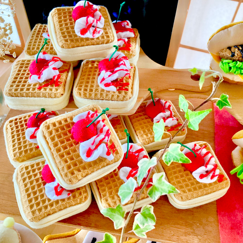 おままごと☆フェルトのおかわりパン⑩ おもちゃ・人形 banana house