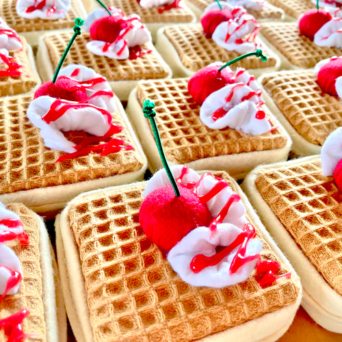 おままごと☆フェルトのおかわりパン⑩ おもちゃ・人形 banana house