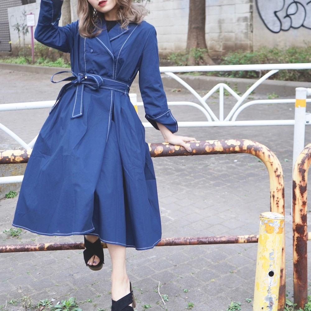 RIBBON DESIGN TRENCH COAT ONEPIECE (blue) ロング丈ワンピース ブルー 青